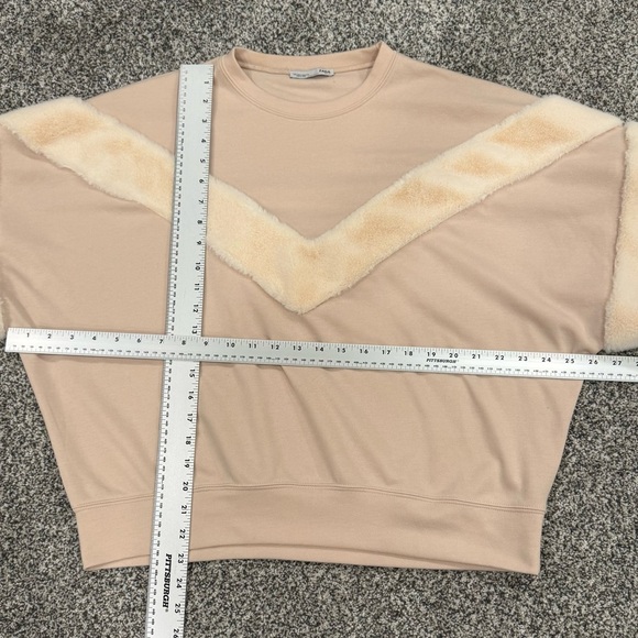 Zara Pinkish Cream Off White Oversized Sweatshirt Top Faux Fur Drop Shoulder - Picture 10 of 11